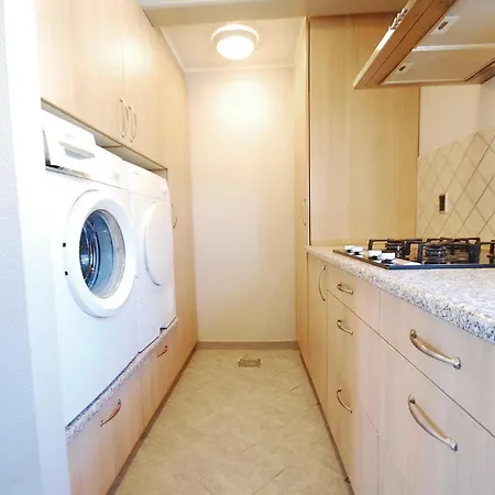 Three-bedroom Holiday With A Patio 01 Feriehus *